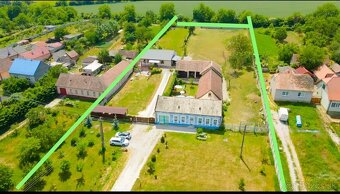 Na predaj usadlosť na veľkom pozemku, stavebné - 6