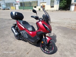 HONDA ADV 350 - 6