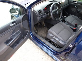Volkswagen Golf 1.6 FSI Trend - 6