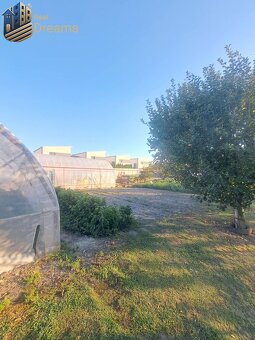 Rodinný dom s veľkým pozemkom v Kolárove – ideálny na bývani - 6