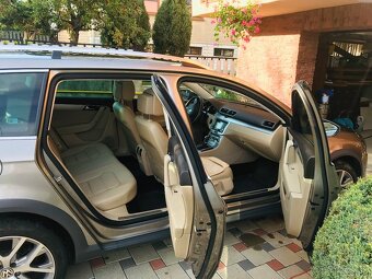 Predám VW Passat alltrack B7 130kw - 6