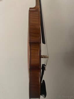 Husle 4/4 - 6