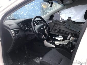 Hyundai i30 2012 - 2017 hatchback - 6