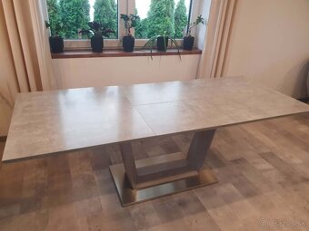 Jedálenský stôl - 6