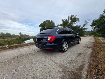 ŠKODA SUPERB 2FL COMBI L&K 2.0TDI DSG - 6