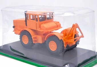 Traktor K-700 1:43 - 6