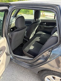 Renault Thalia 1.2 (2010) - 6