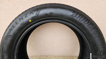 Letné pneumatiky na TOYOTA RAV4 Bridgestone Alenza 001 235/5 - 6