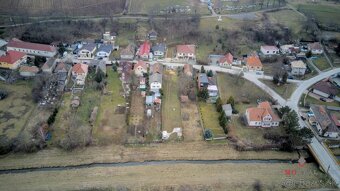 Exkluzívne na predaj stavebný pozemok s právoplatným stavebn - 6