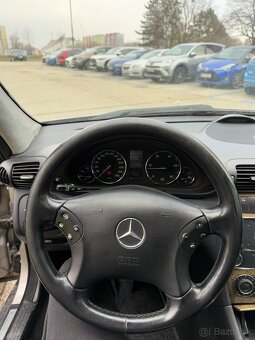 Predám Mercedes c220 na ND v celku. - 6