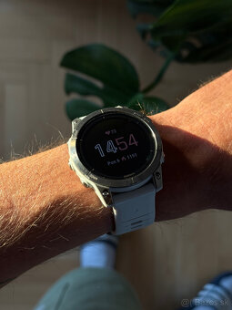 Predám Garmin Epix Pro (Gen2) - 47 mm Sapphire Titanium - 6