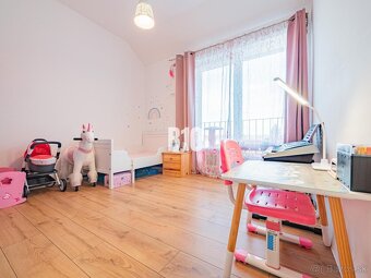 PREDAJ / 3 izbový byt na námestí / NOVOSTAVBA - 6