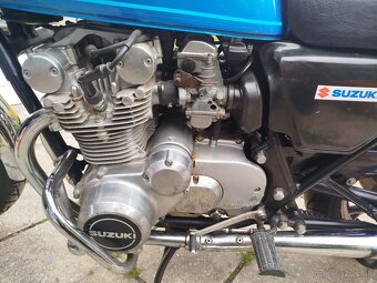 Suzuki GS 550 - 6