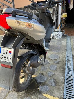 Aprilia SR 50 - 6
