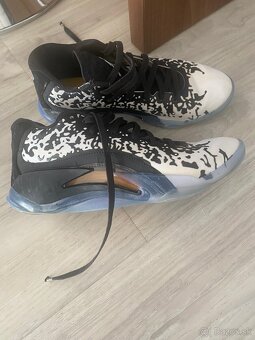 Halovky Air Jordan Zion 3 Black white 39 - 6