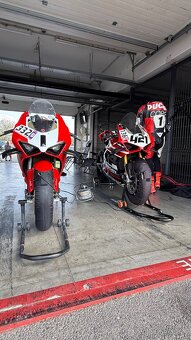 Ducati Panigale V4S 2022/12 - 6