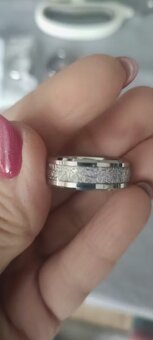 Elegantné 2ks obrúčky 8mm strieborné so vzorom - 6