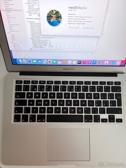 MacBook Air 13.3 "  256 GB - 6