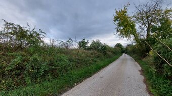 Pozemok vo Svodíne - 6