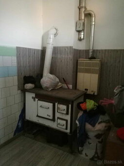 Ponúkame na predaj sedliacky dom - v obci Pácin - 6