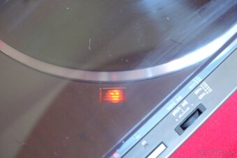 Automatický gramofón pre celú rodinu Technics SL-QL1 - 6