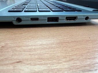 ASUS Vivobook Go 15 - 6