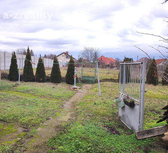 Na predaj starší RD so stav. pozemkom v obci Dvory nad Žit. - 6