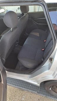 Predám Ford focus - 6