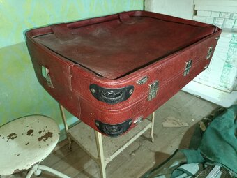 Starý retro kufor - 6