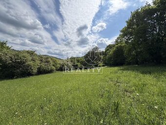 NA PREDAJ VÝNIMOČNÝ POZEMOK V SRDCI PRÍRODY O ROZLOHE... - 6