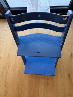 Rastúca stolička STOKKE - modrá - 6