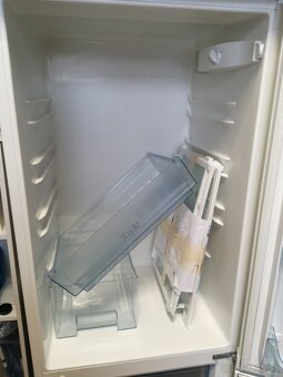 Chladnička s mrazničkou - 6