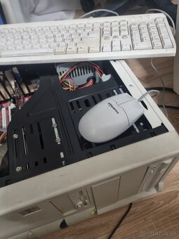 retro počítač amd athlon - 6