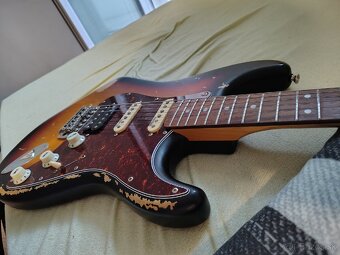 Vintage relic stratocatser - 6