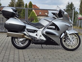 Honda ST1300 Pan European - 6