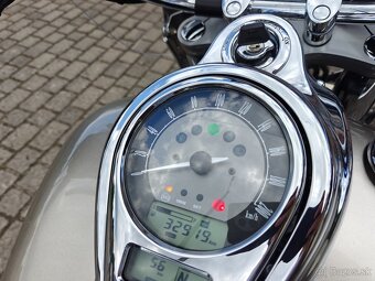 Kawasaki VN 1700 Classic Tourer Nomad - 6