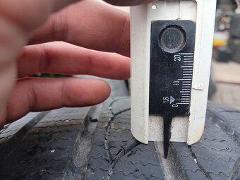 Predam 4x zimné pneu 235/60-17 - 6