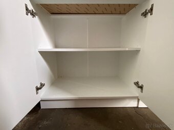 Moderná kuchynská linka bez spotrebičov - 6