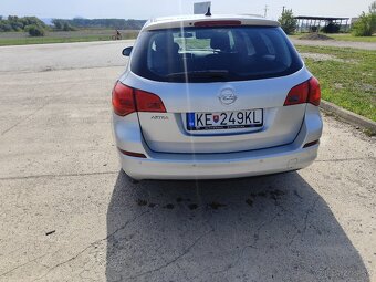 Opel Astra j 1,7cdti - 6