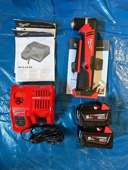 Aku pravouhlá vrtačka Milwaukee - 6