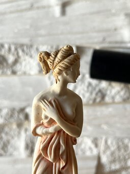 Grécka múza – ručne maľovaná vintage soška - 6