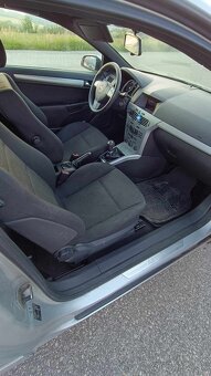 Opel Astra GTC 1.9 - 6