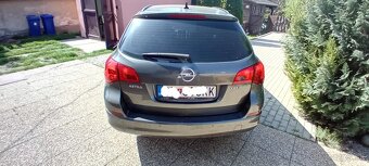 OPEL ASTRA J SPORTS TOURER 1.7 CDTI 81KW r.v. 5/2011 - 6
