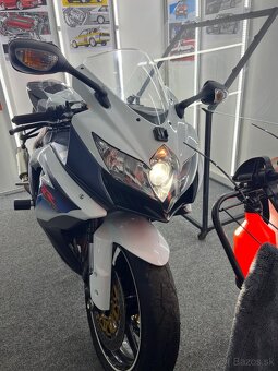 Suzuki Gsx-R 750 - 6