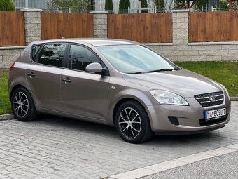 Kia Ceed 1.6i - 6