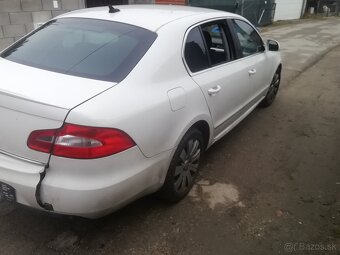 Rozpredám škoda superb 2 sedan 2,0 tdi 125 kW biele - 6