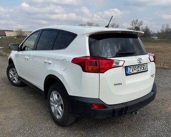 Toyota rav4 , 2.0 benzín 4x4 - 6