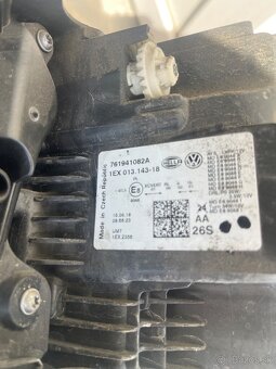 Svetlo volkswagen Touareg 761 941 082 A - 6