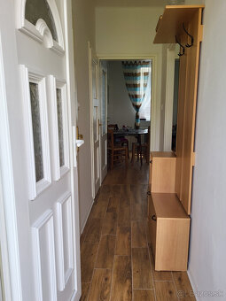 Útulný 2-izbový apartmán s terasou a záhradkou - 6