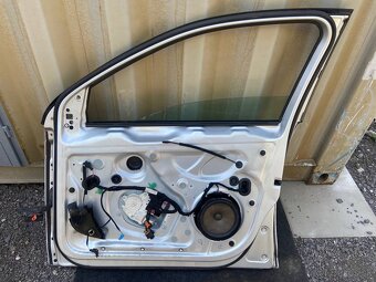 Predám predne 2x ľavé a pravé – VW Golf 6 (2009-2012) - 6